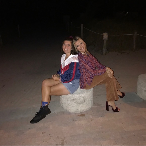 Meet your Posher, Gigi - Picture 5 of 11